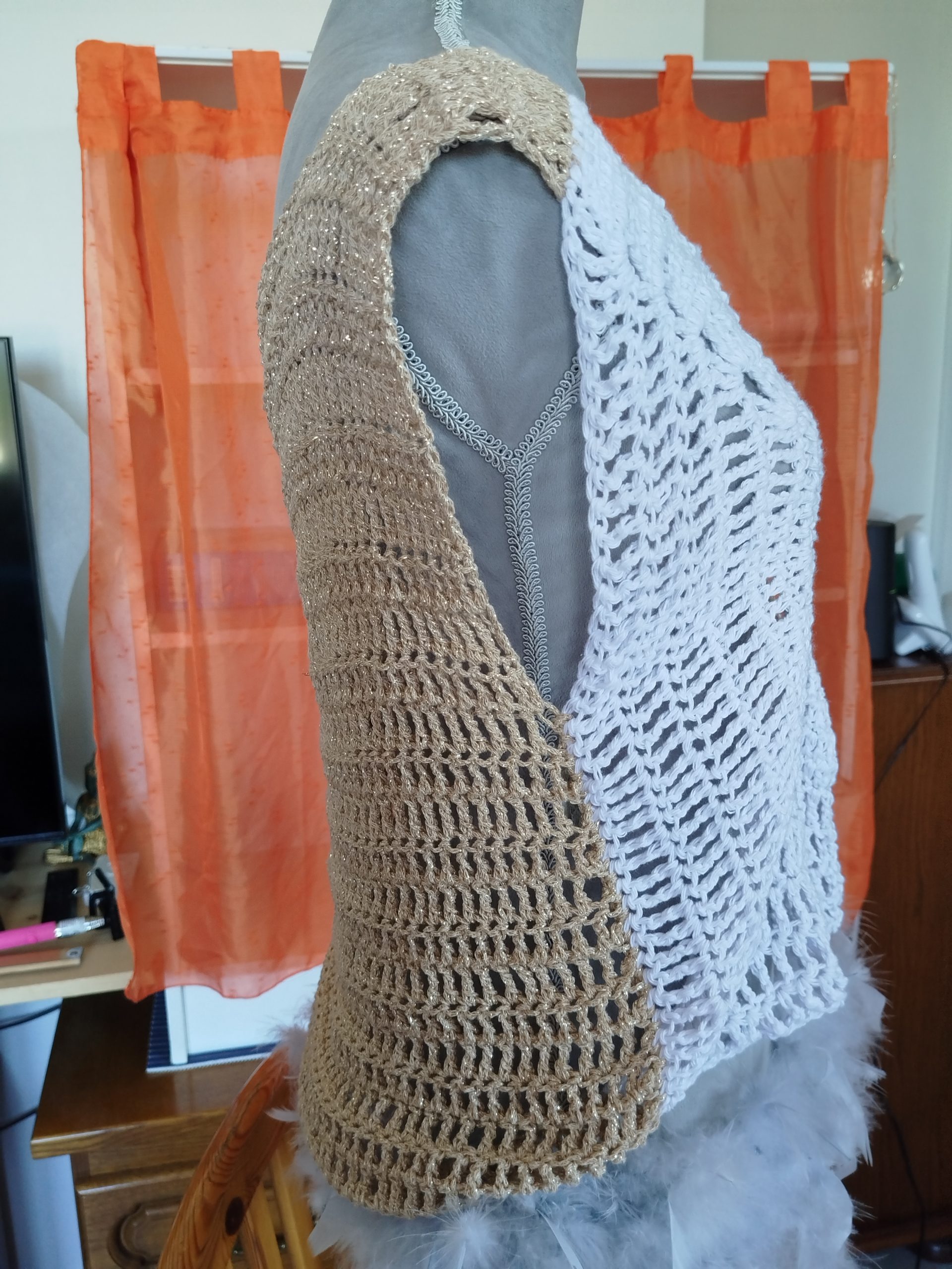 T-shirt blanc et doré taille 42/44 coton/acrylique – Image 3