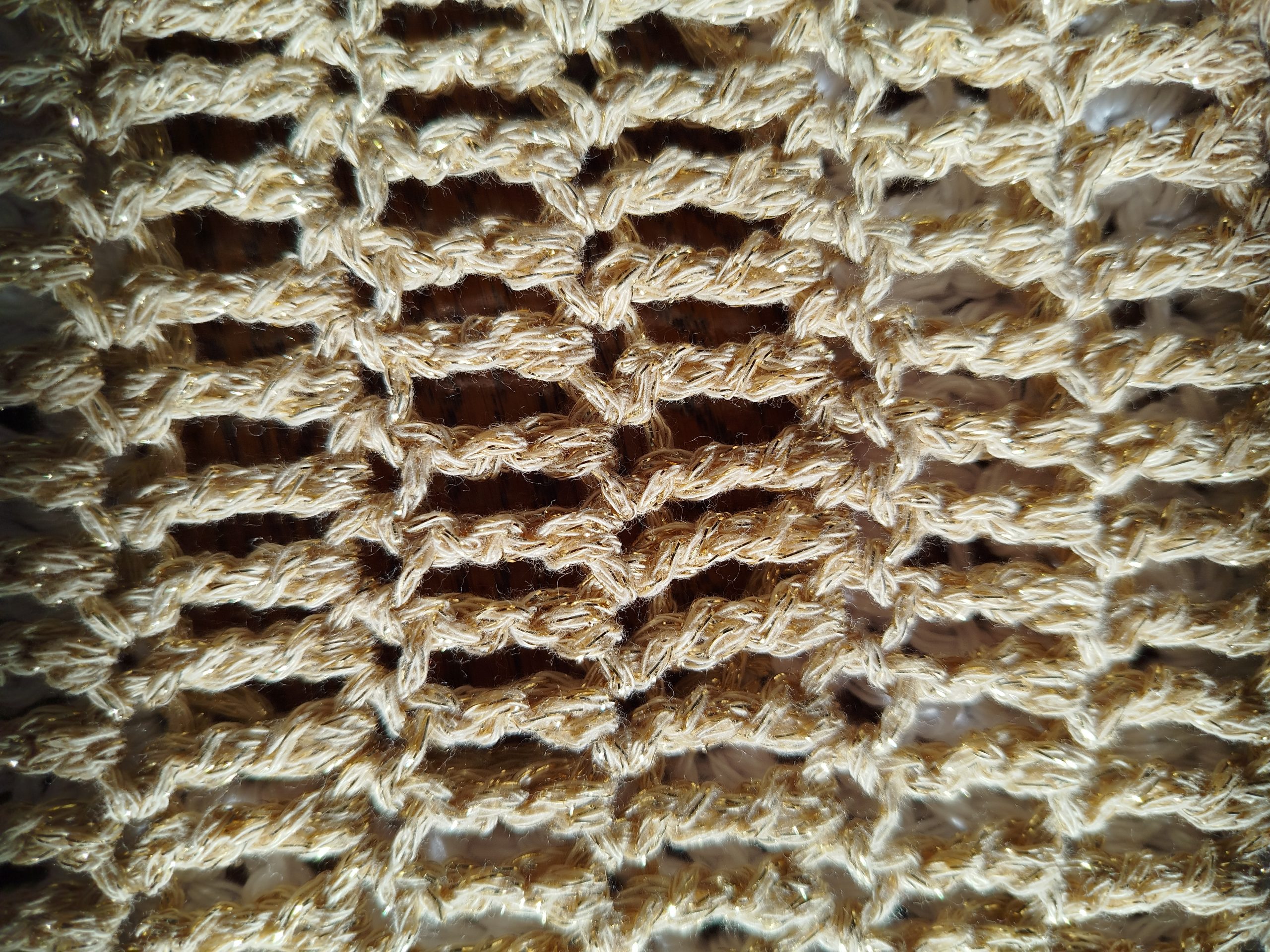 T-shirt blanc et doré taille 42/44 coton/acrylique – Image 4